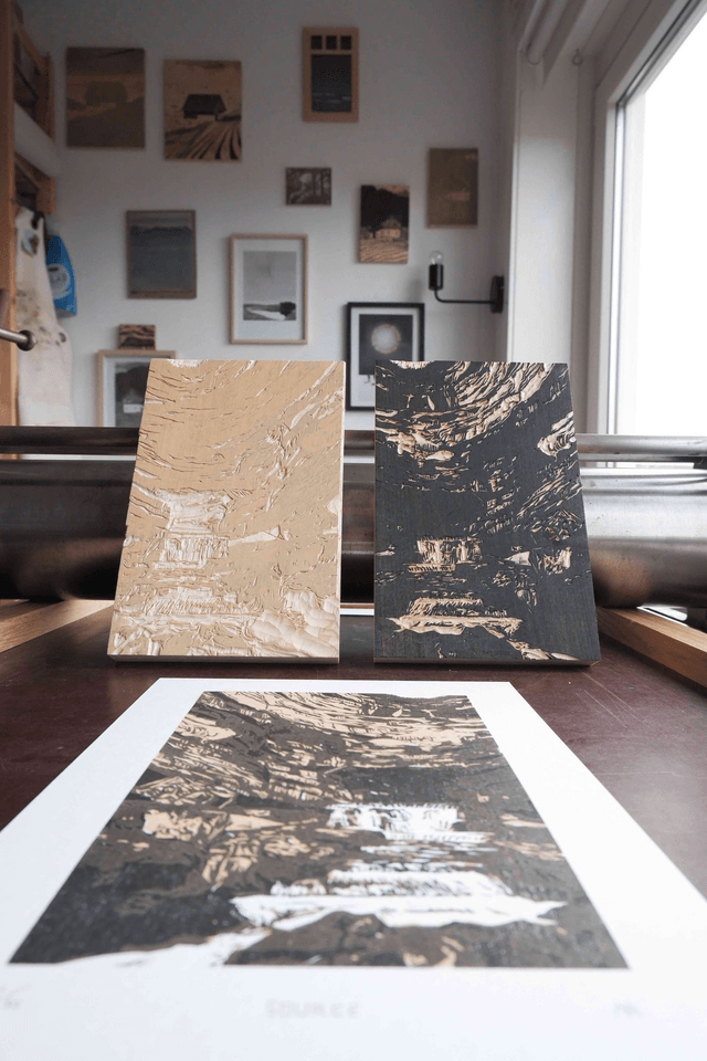Woodcut 'Source'